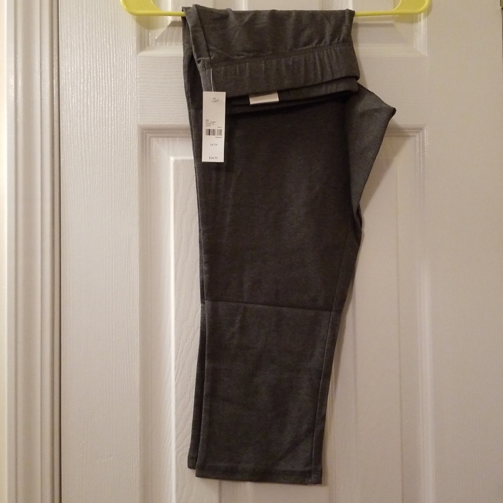Lane Bryant capri leggings